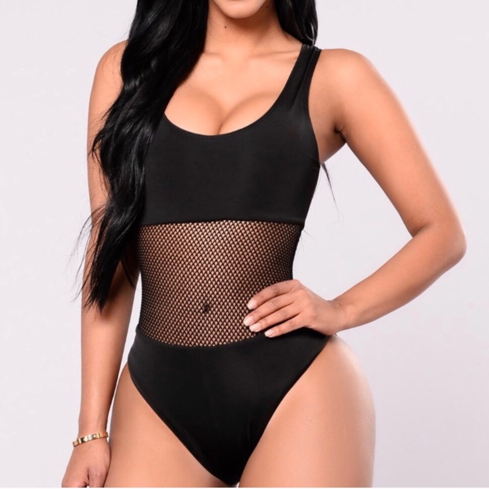 Fashion Nova 1 piece S/m💗